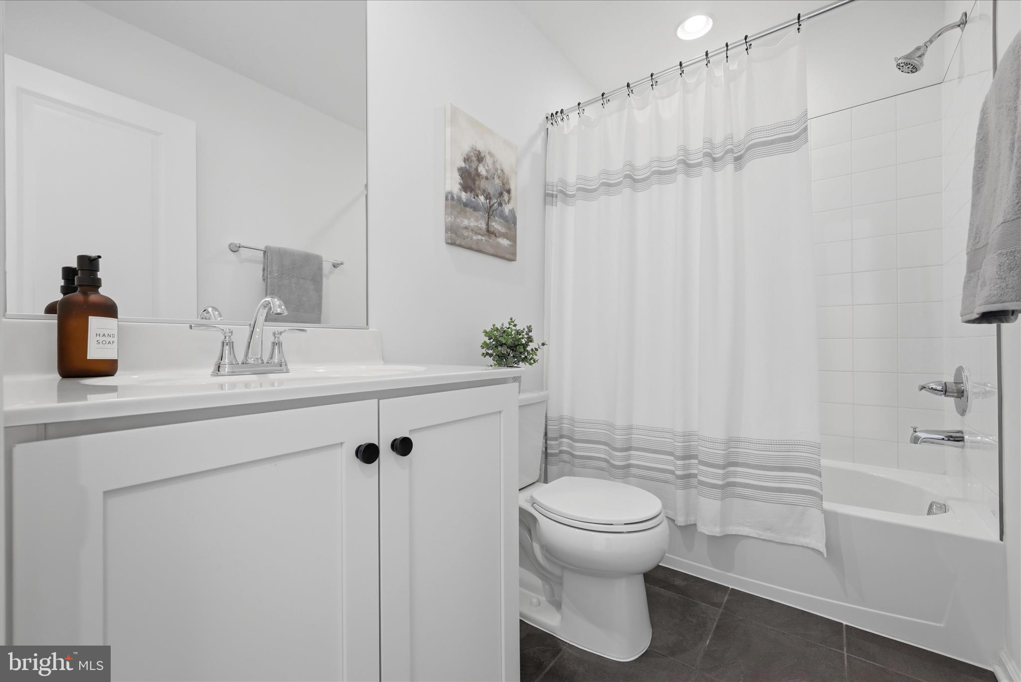 KING'S CROSSING - Residential