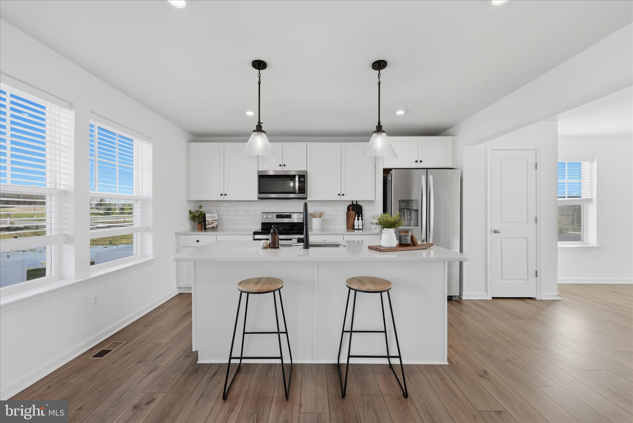 KING'S CROSSING - Residential