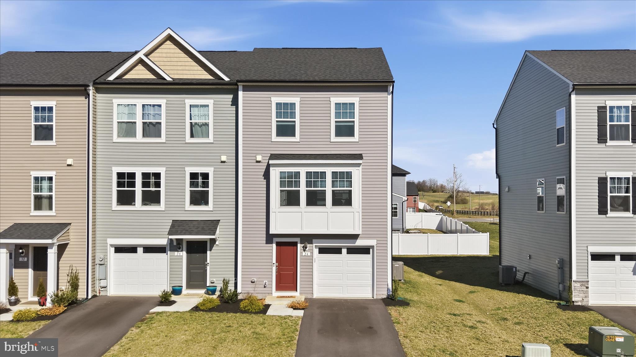 KING'S CROSSING - Residential