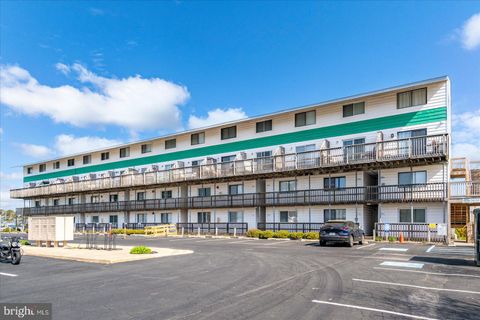Condo For Sale - 104 127th Street #35201<br/> OCEAN CITY, MD 21842