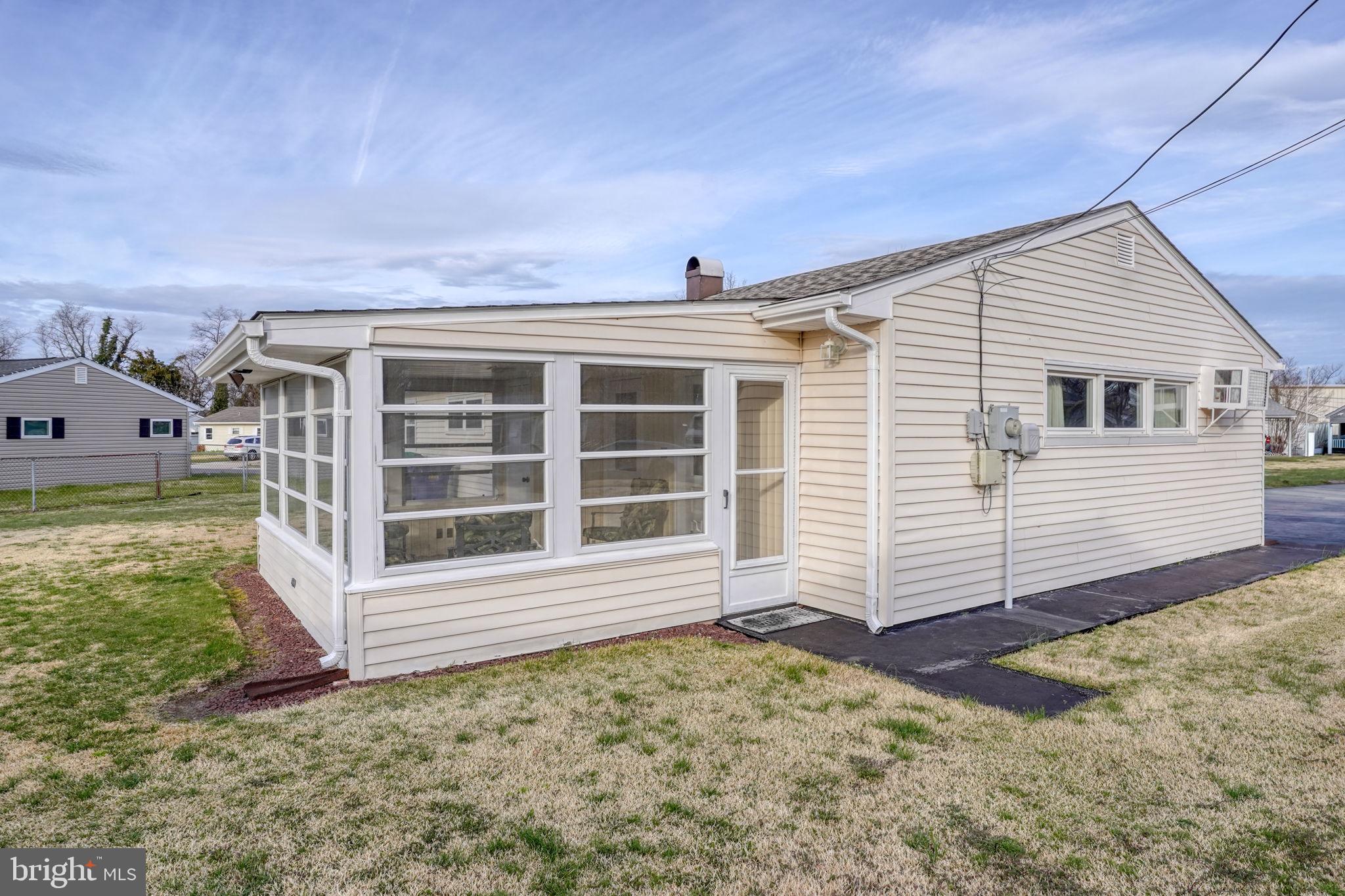 KENT ACRES - Residential