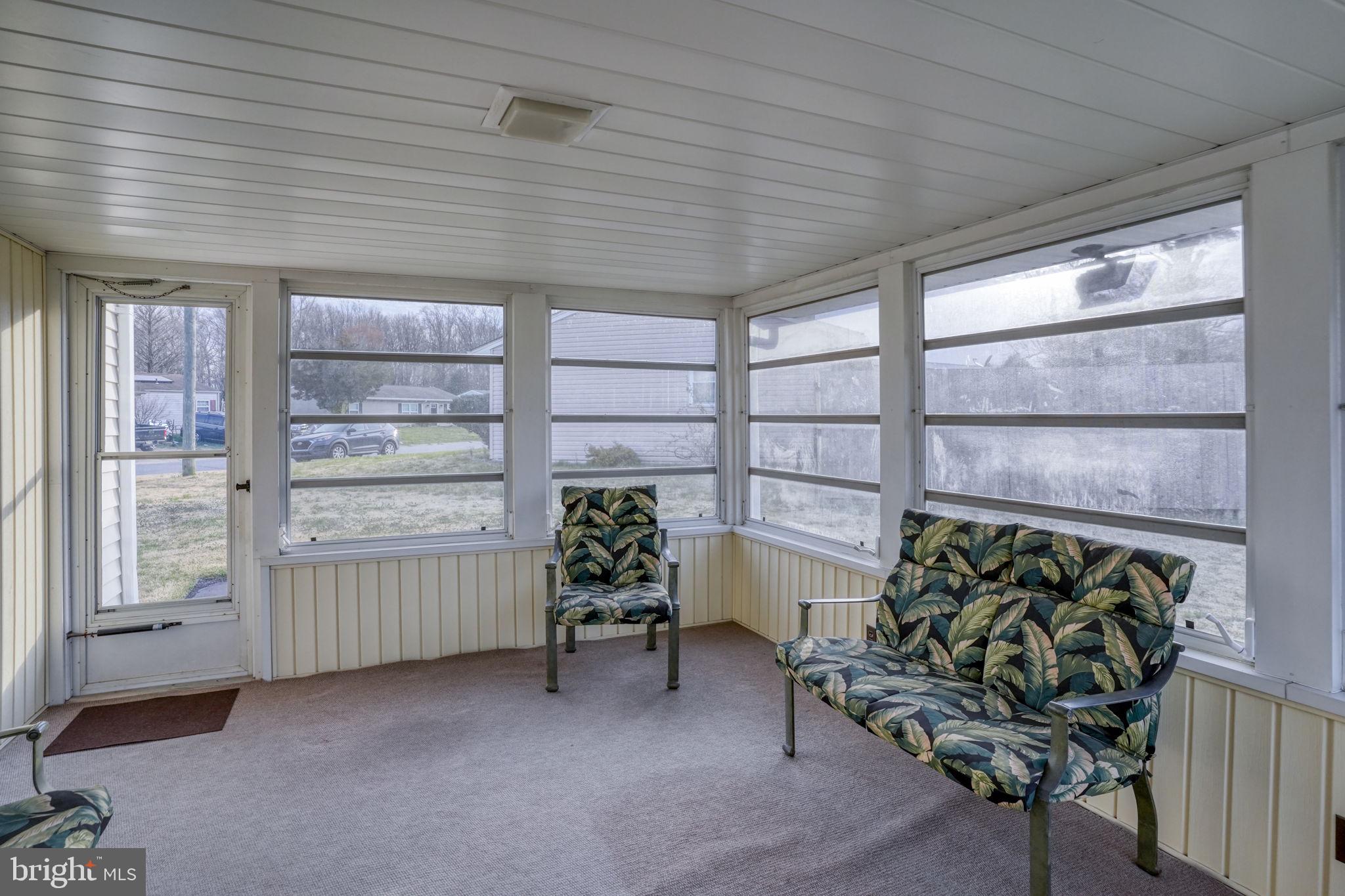 KENT ACRES - Residential