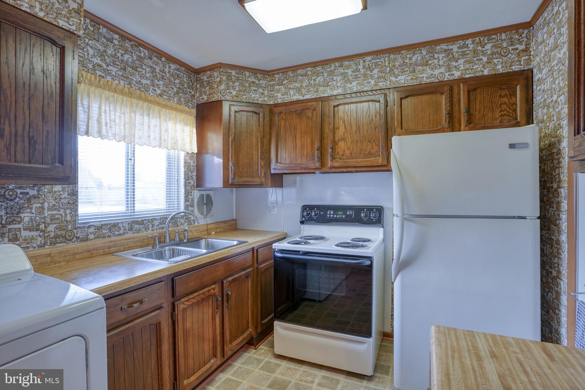 KENT ACRES - Residential