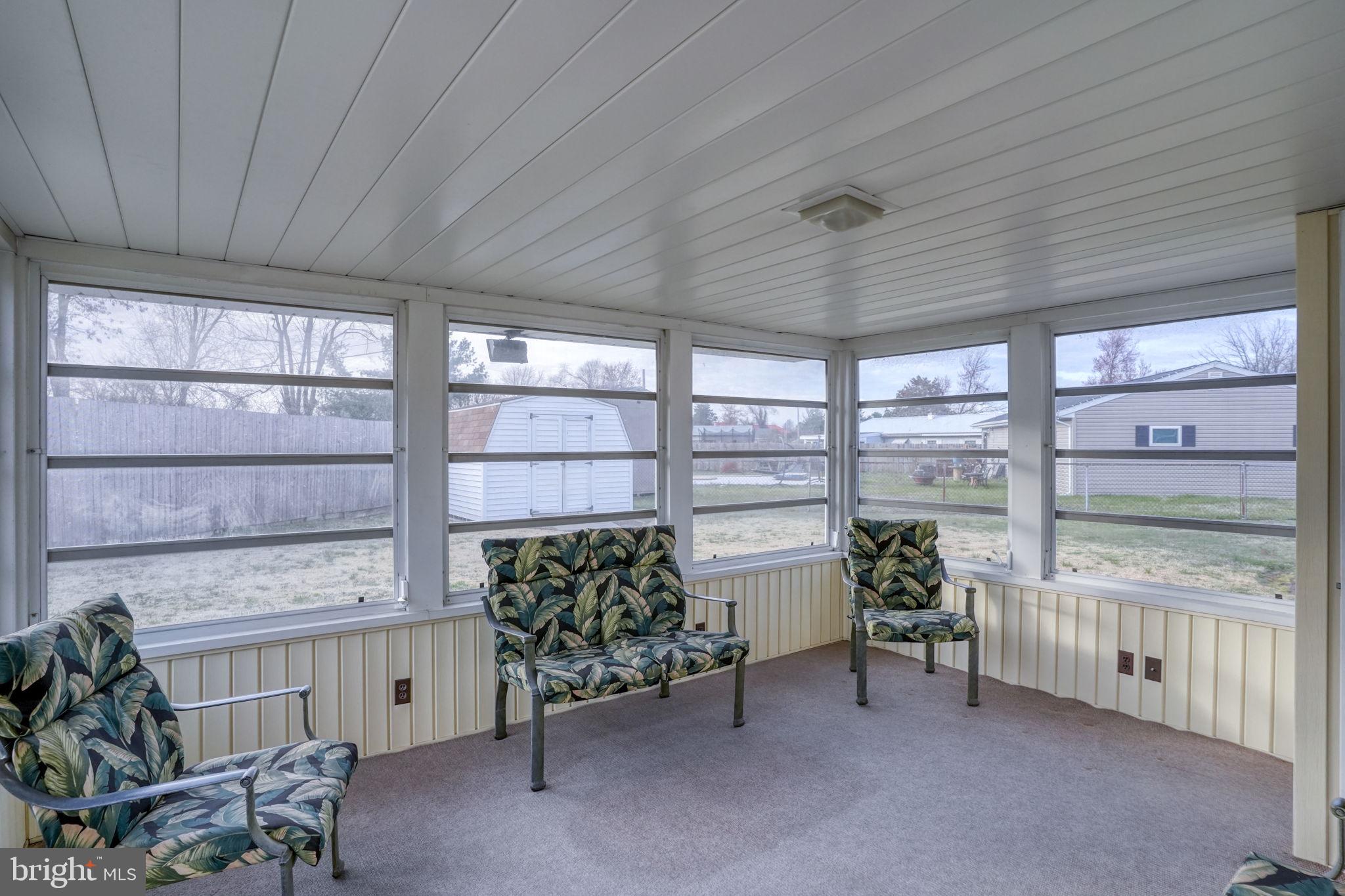 KENT ACRES - Residential