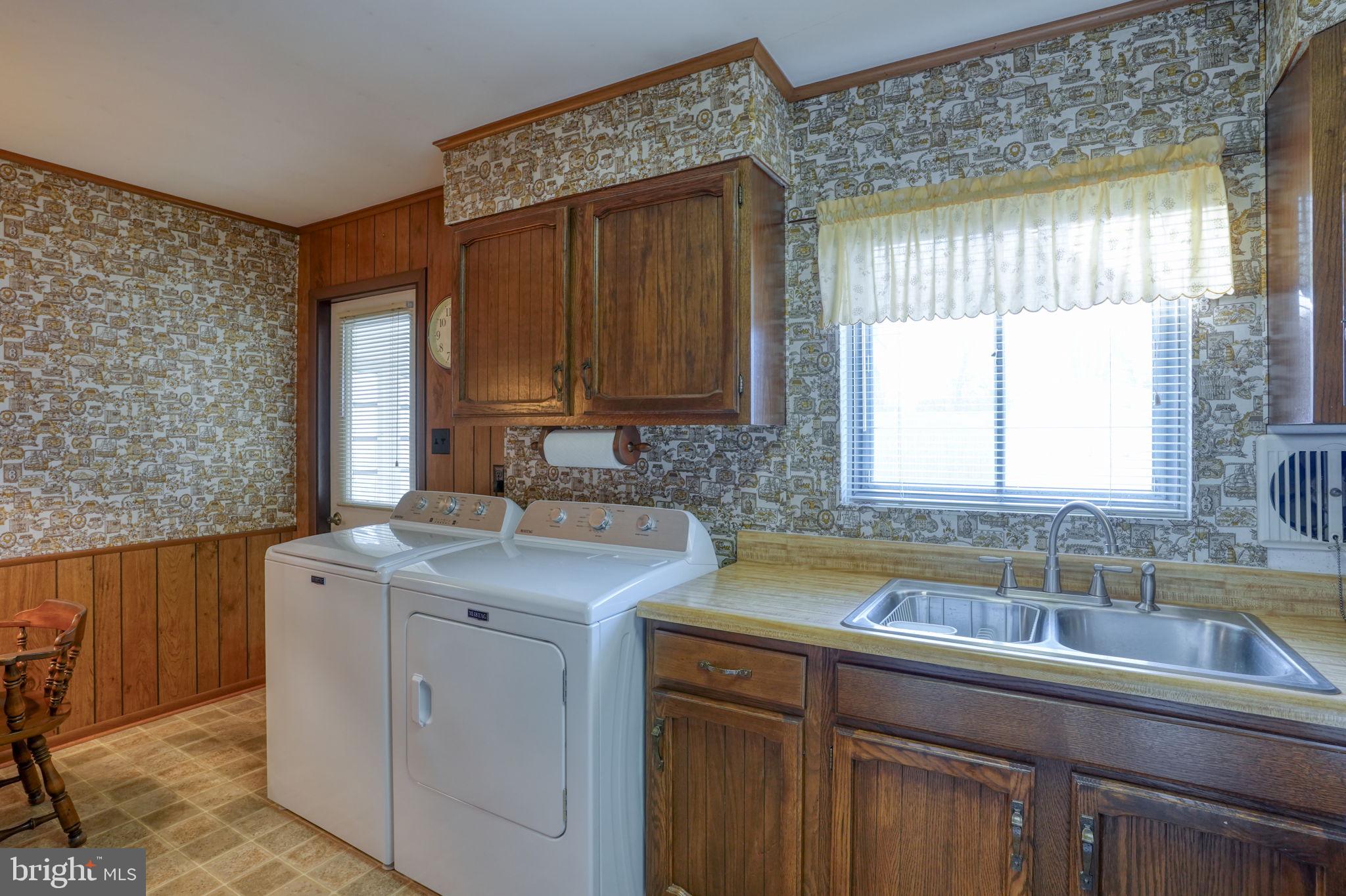 KENT ACRES - Residential