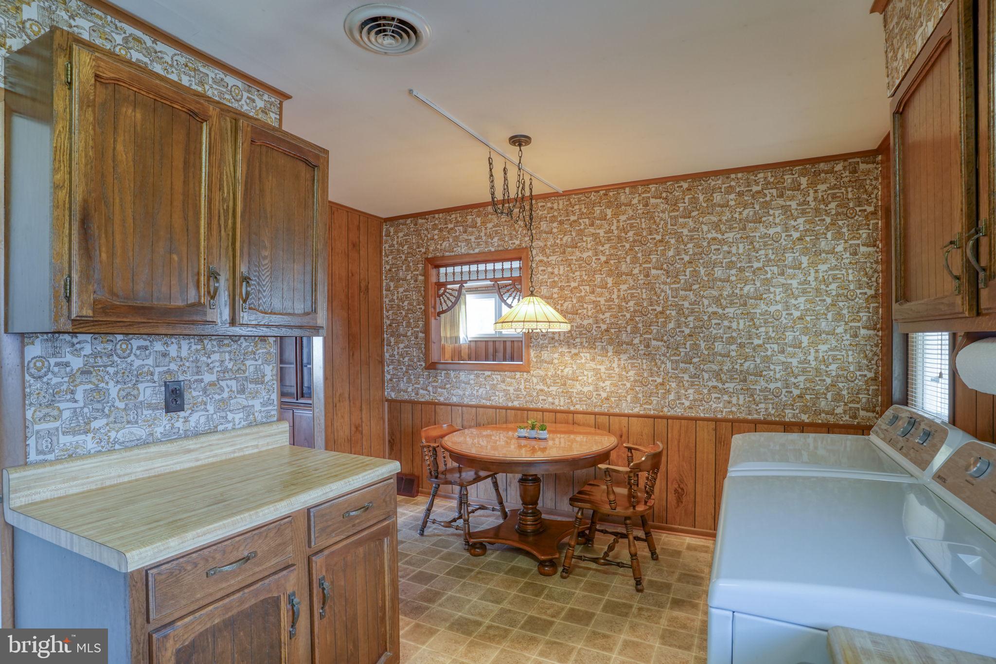 KENT ACRES - Residential