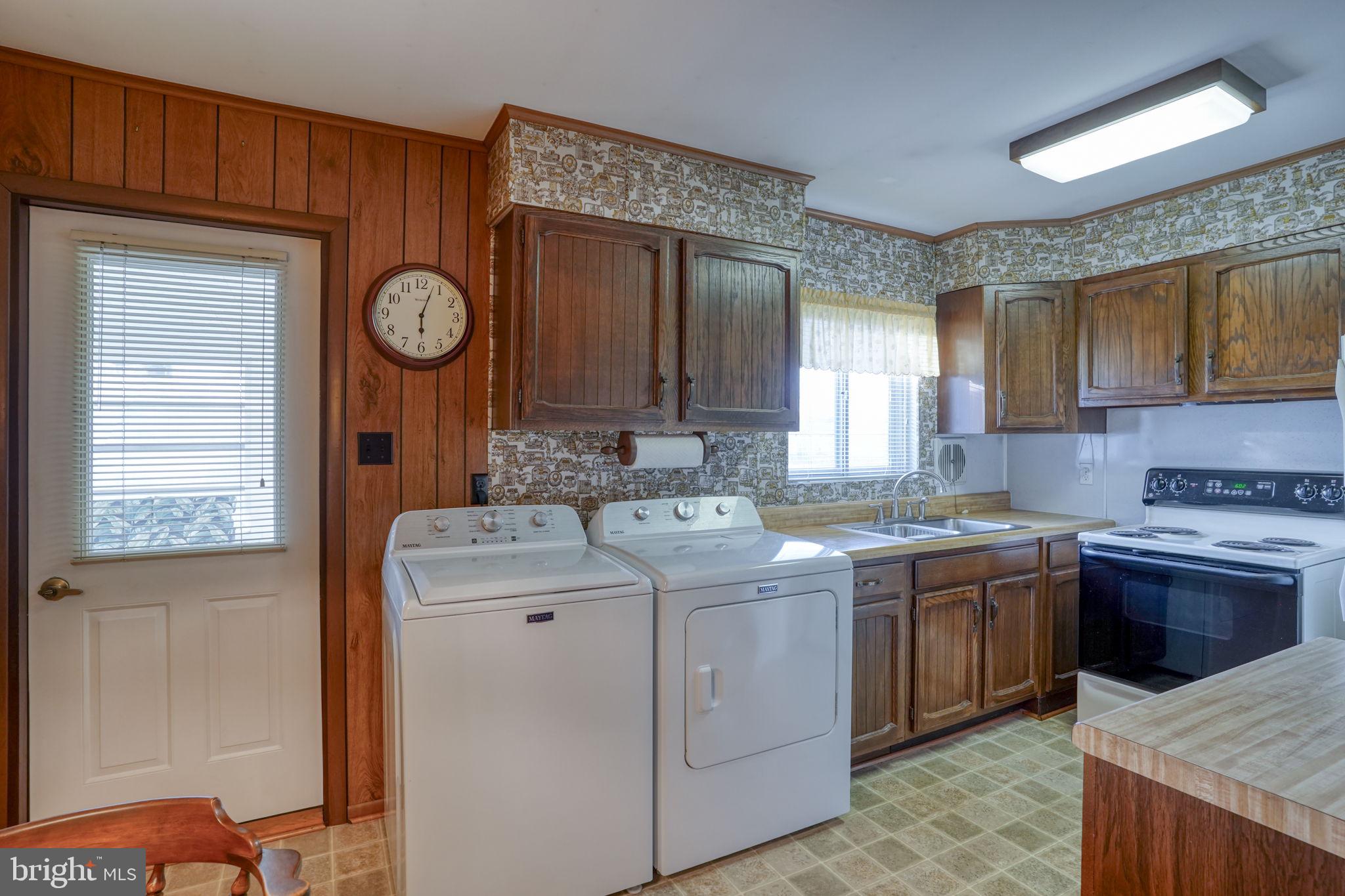 KENT ACRES - Residential