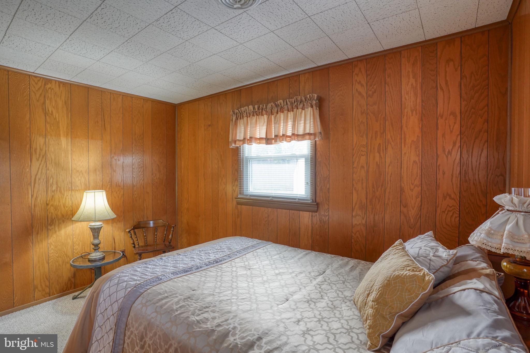 KENT ACRES - Residential