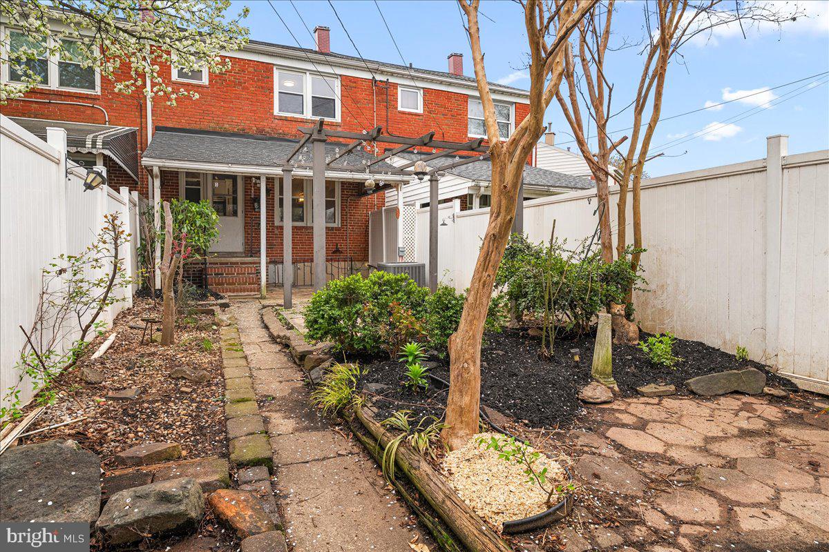 COUNTRY RIDGE - Residential