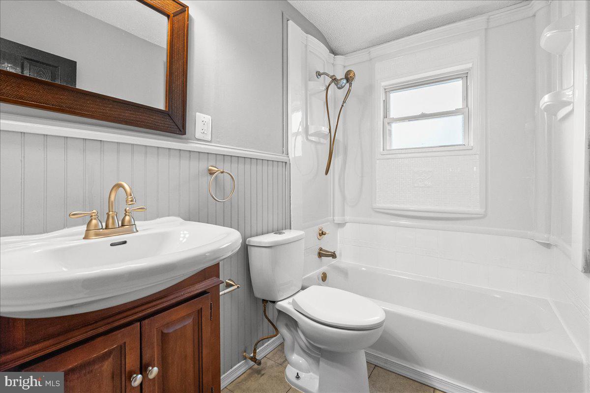 COUNTRY RIDGE - Residential