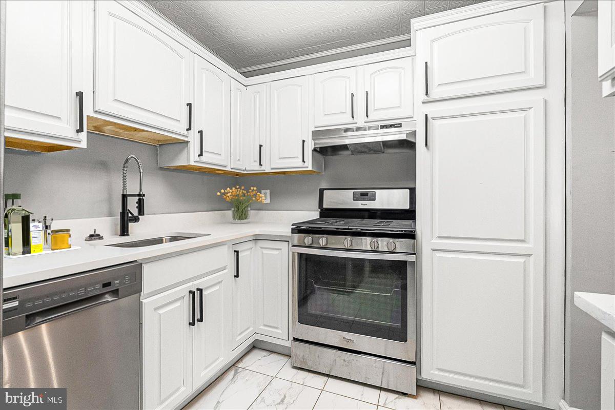 COUNTRY RIDGE - Residential