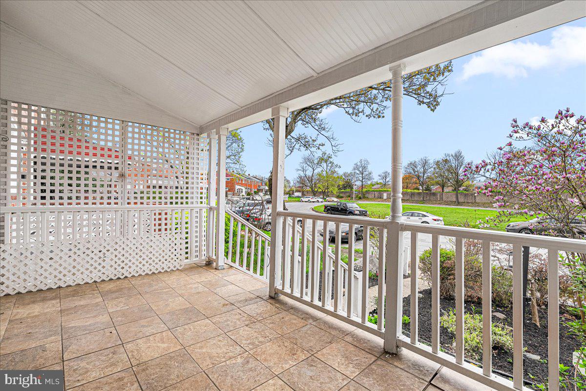 COUNTRY RIDGE - Residential