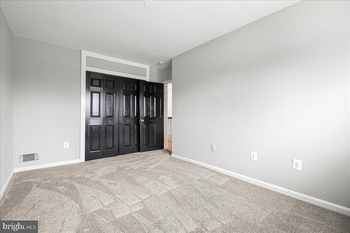 COUNTRY RIDGE - Residential