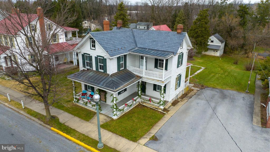 Photo of 515 E MAIN ST, LITITZ, PA 17543 (MLS # PALA2028214)