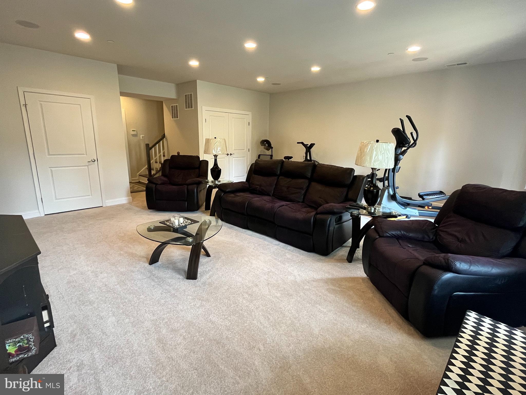 PARKSIDE - Residential