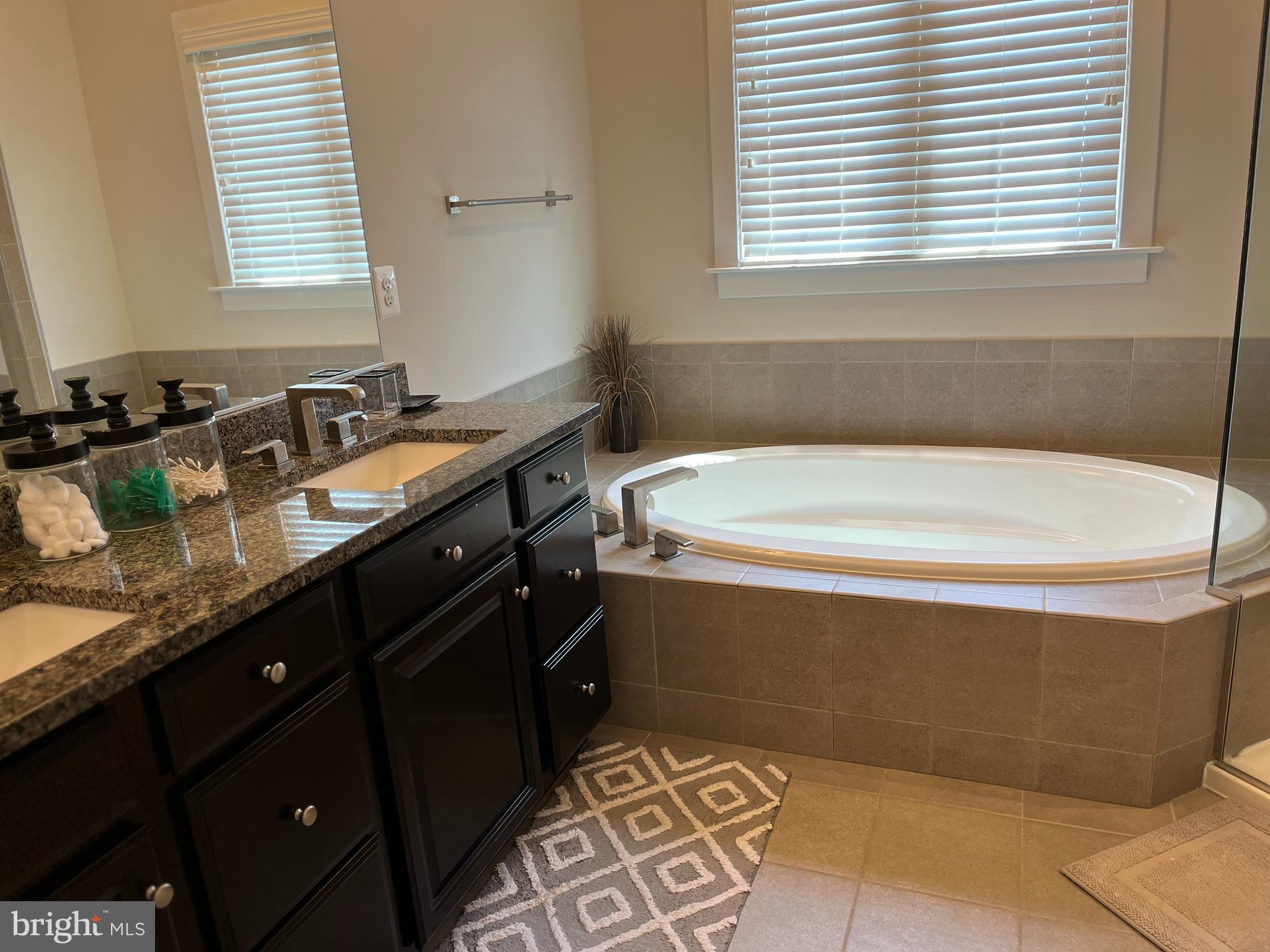 PARKSIDE - Residential