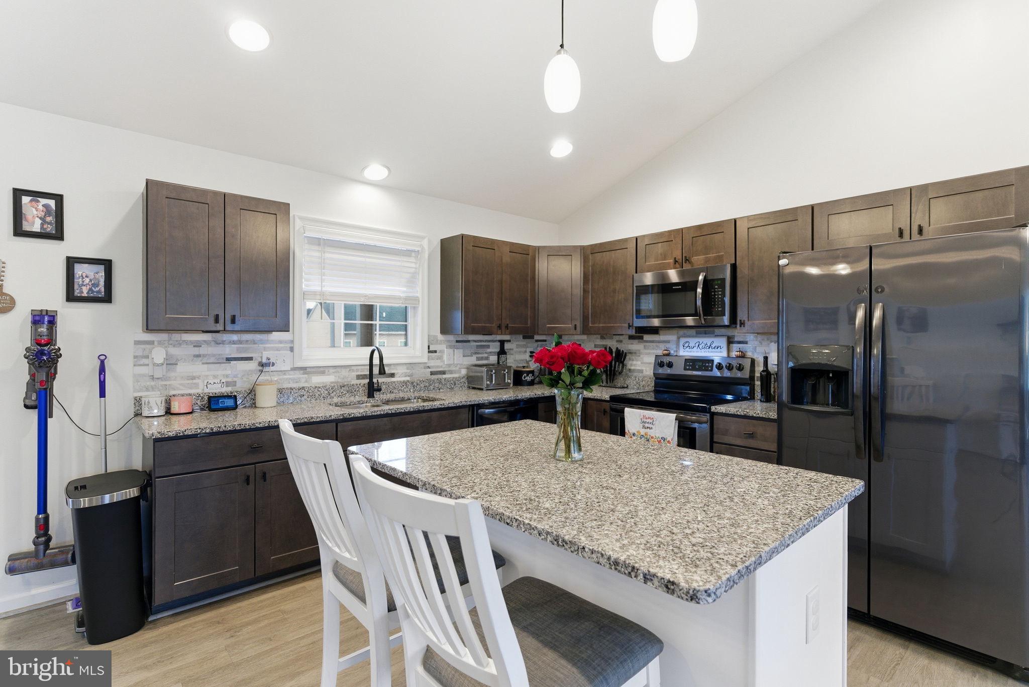 RED HILL - Residential