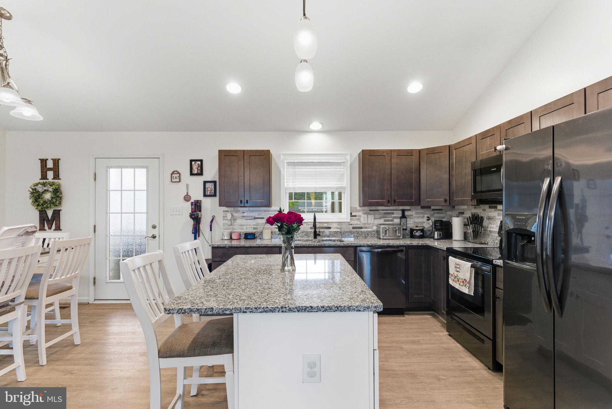 RED HILL - Residential