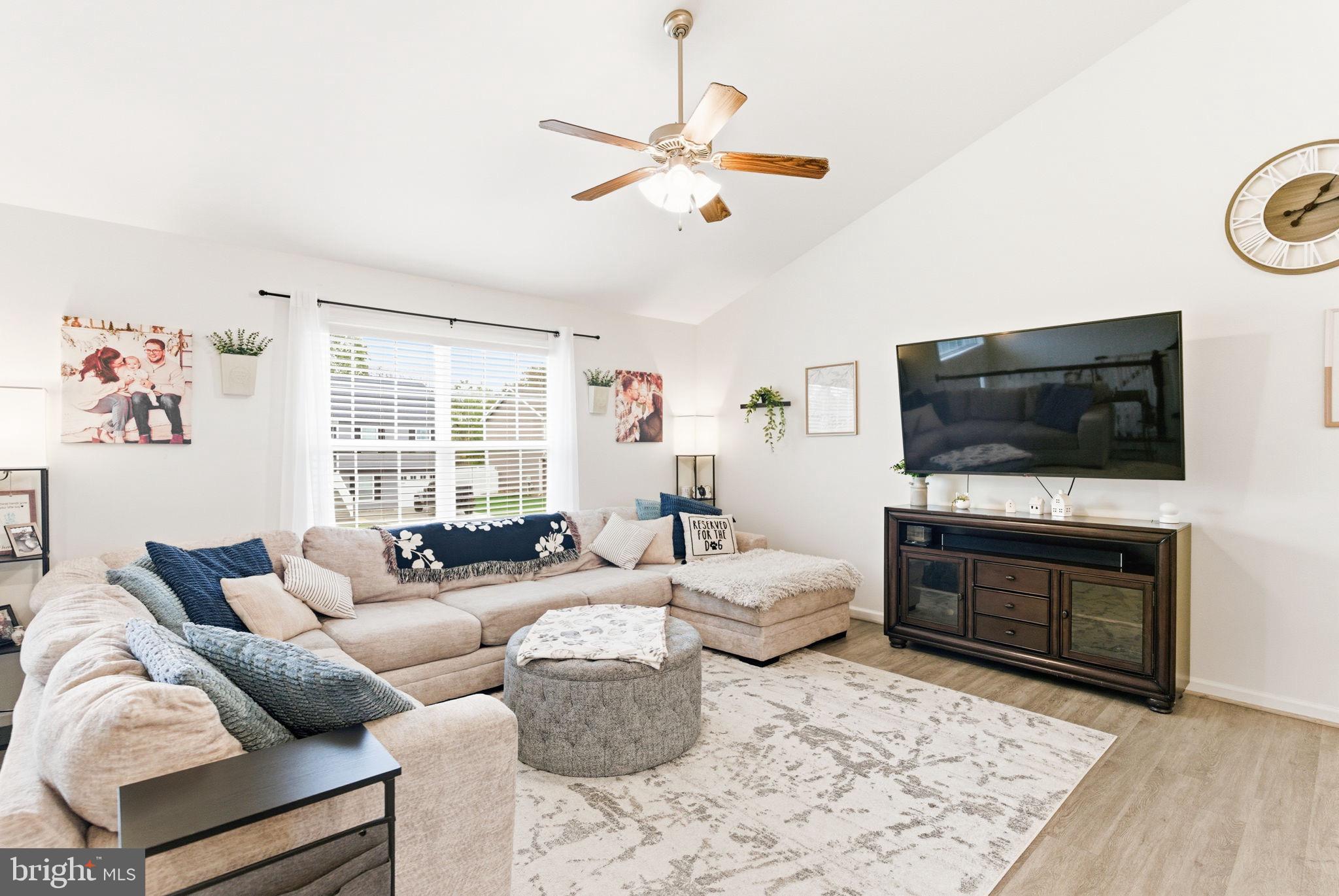 RED HILL - Residential