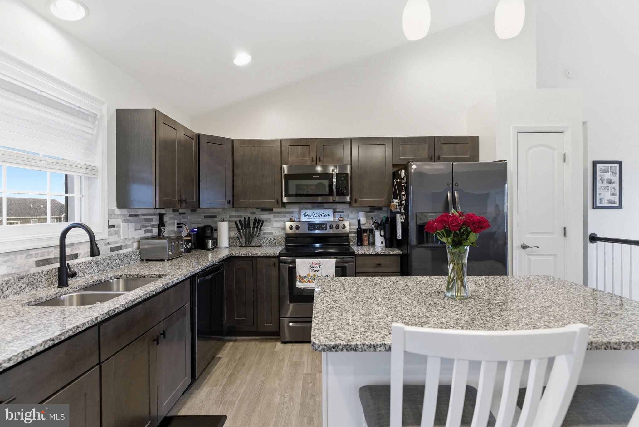 RED HILL - Residential