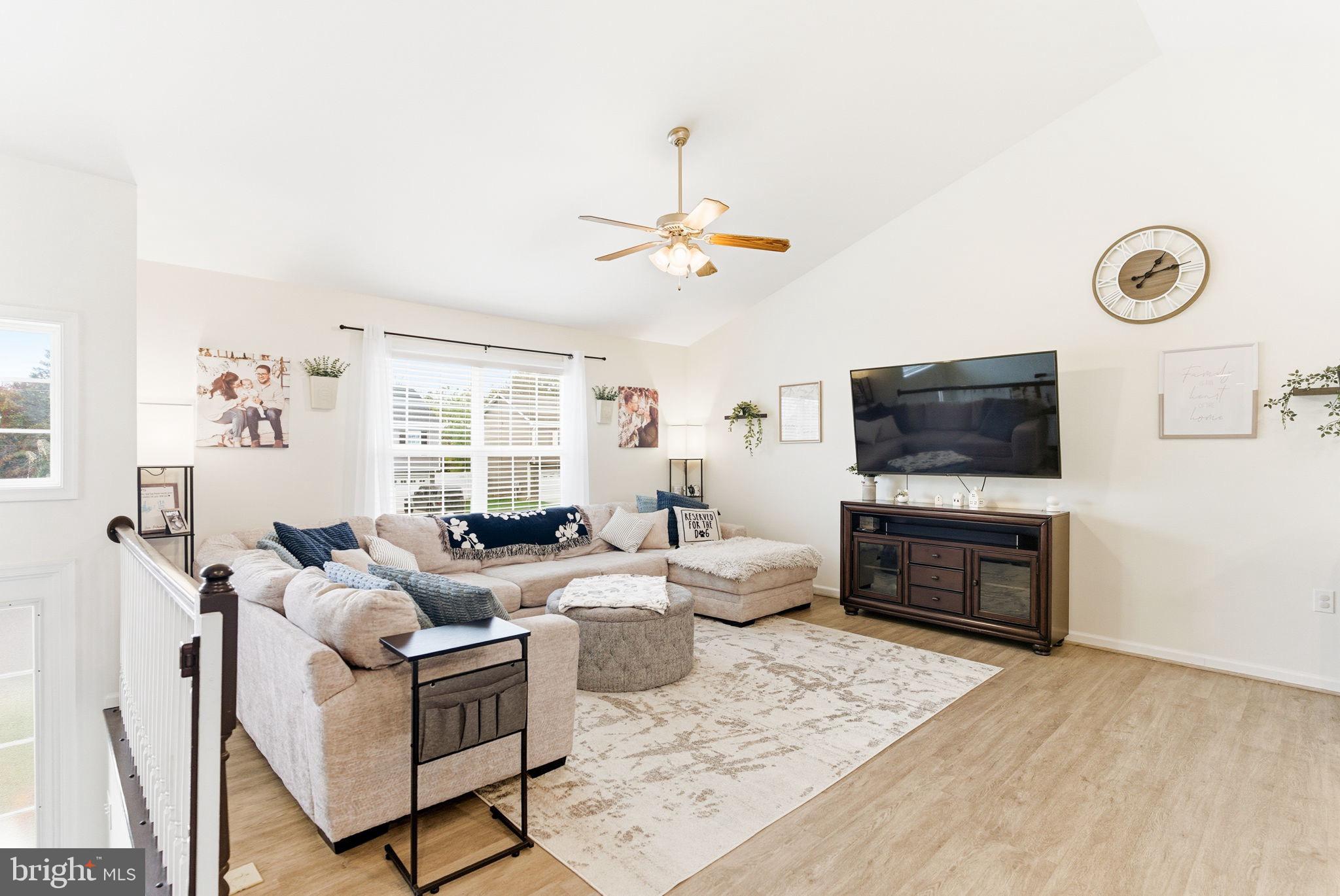 RED HILL - Residential