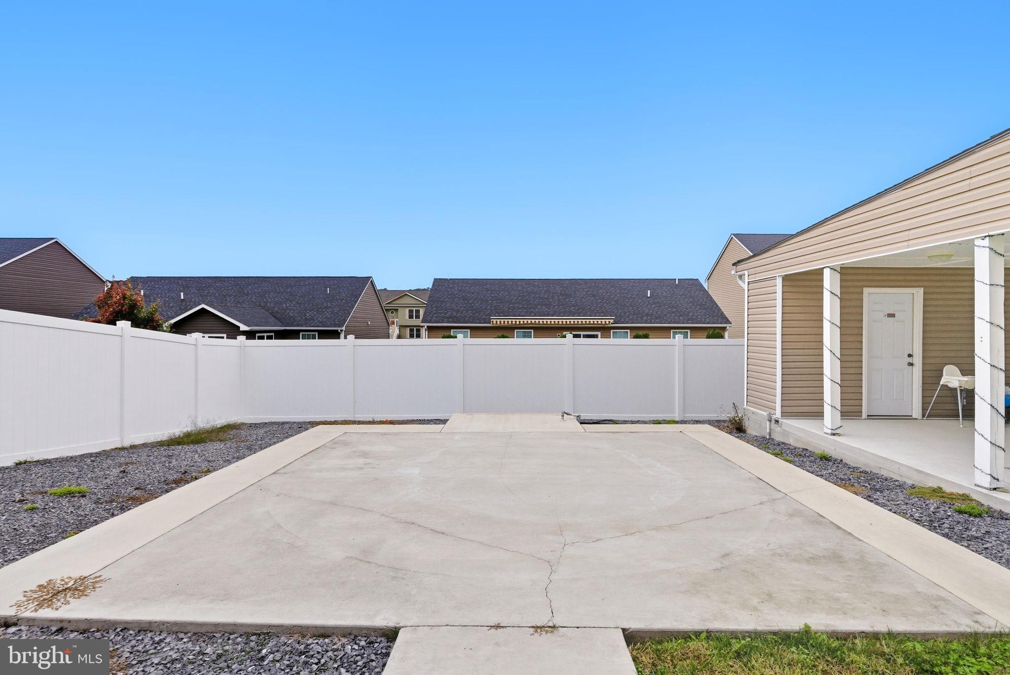 RED HILL - Residential