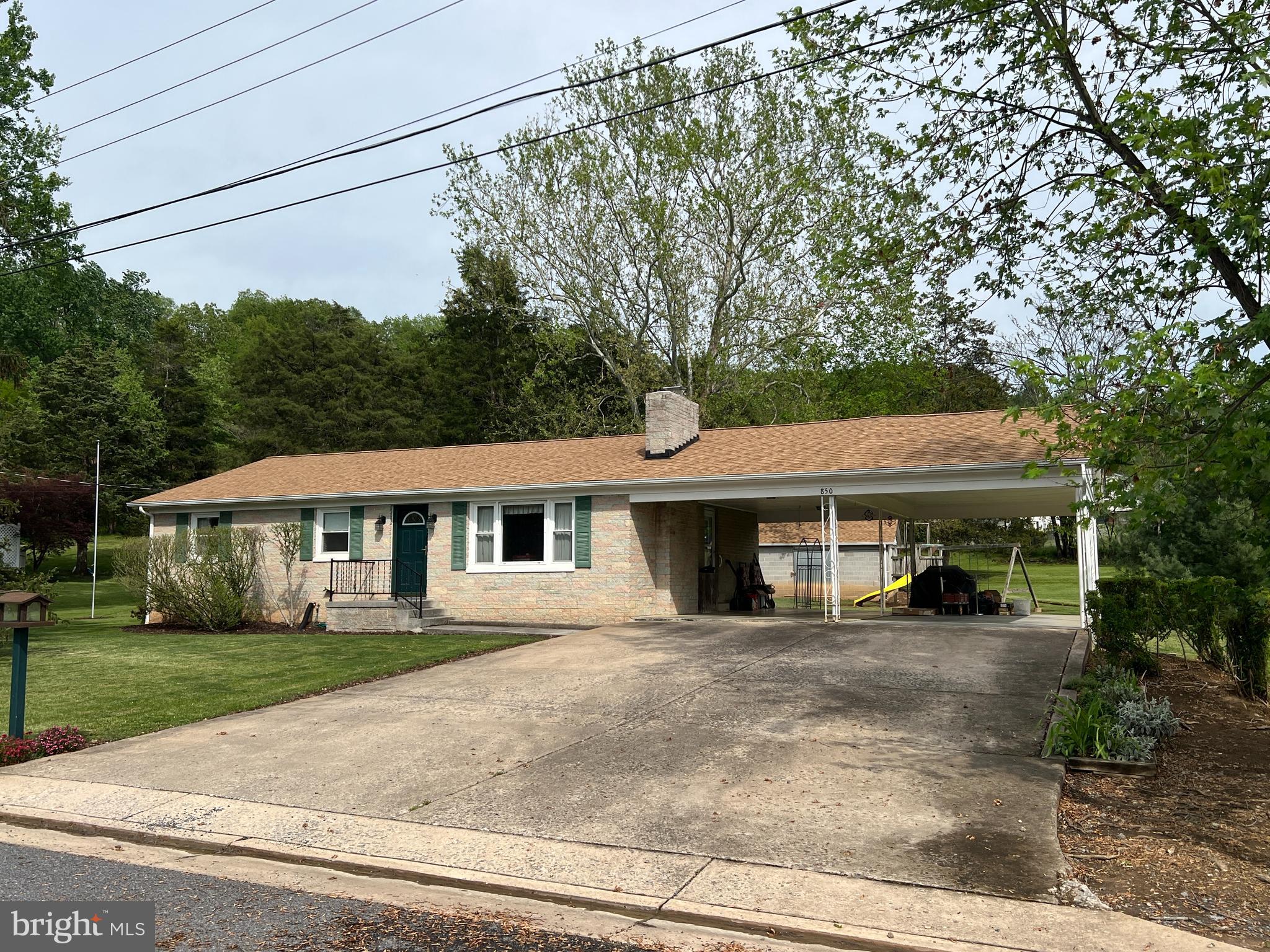 850 VIRGINIA CIRCLE