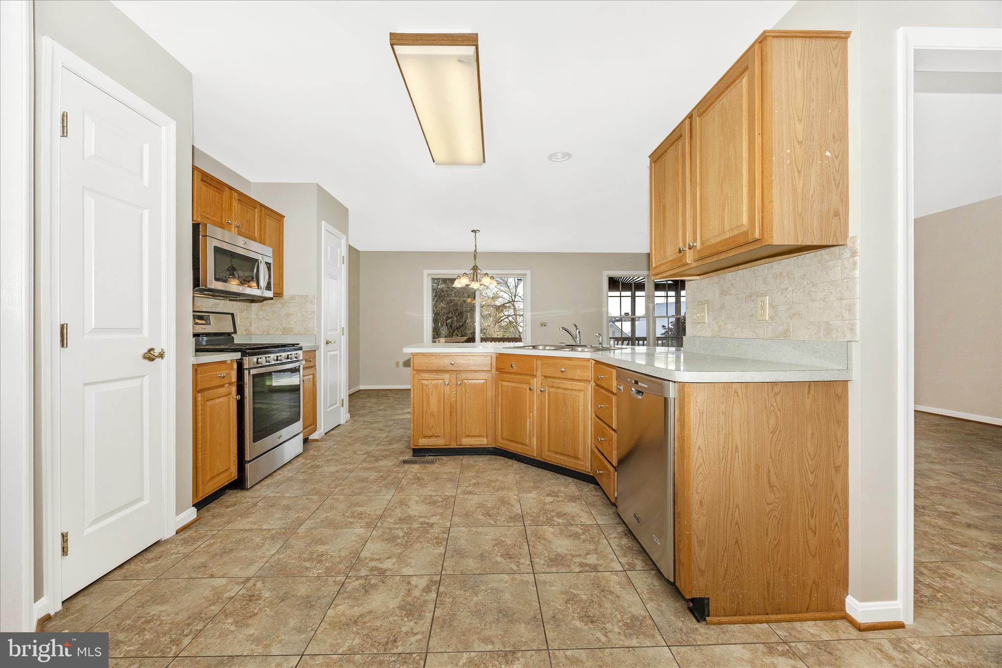 WHITTIER POND - Residential