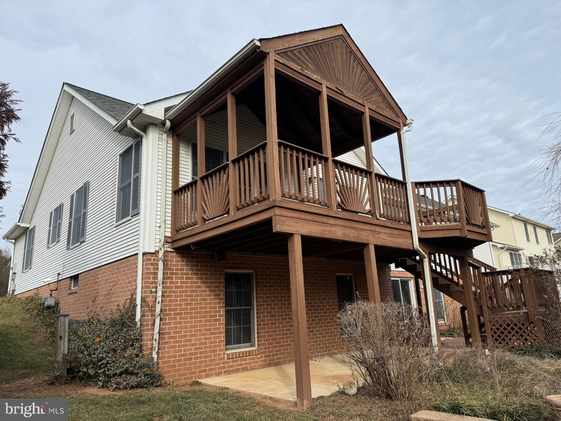 WHITTIER POND - Residential