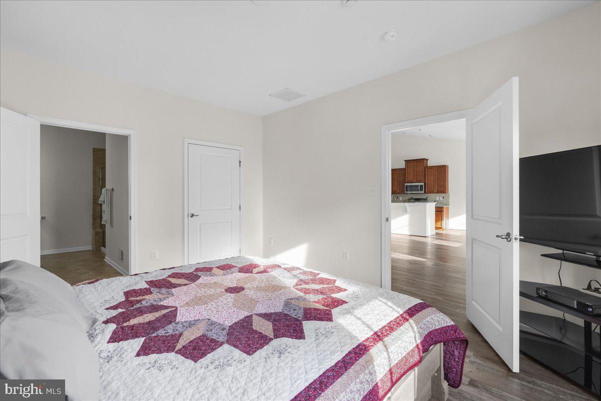 POTOMAC STATION - Residential