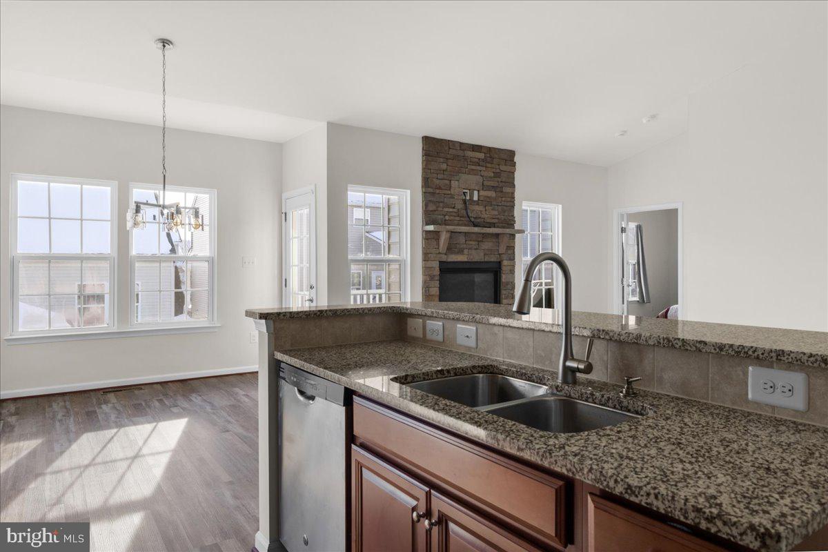 POTOMAC STATION - Residential