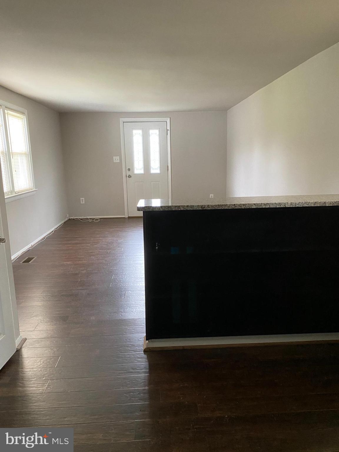 SUNNYSIDE - Residential Lease