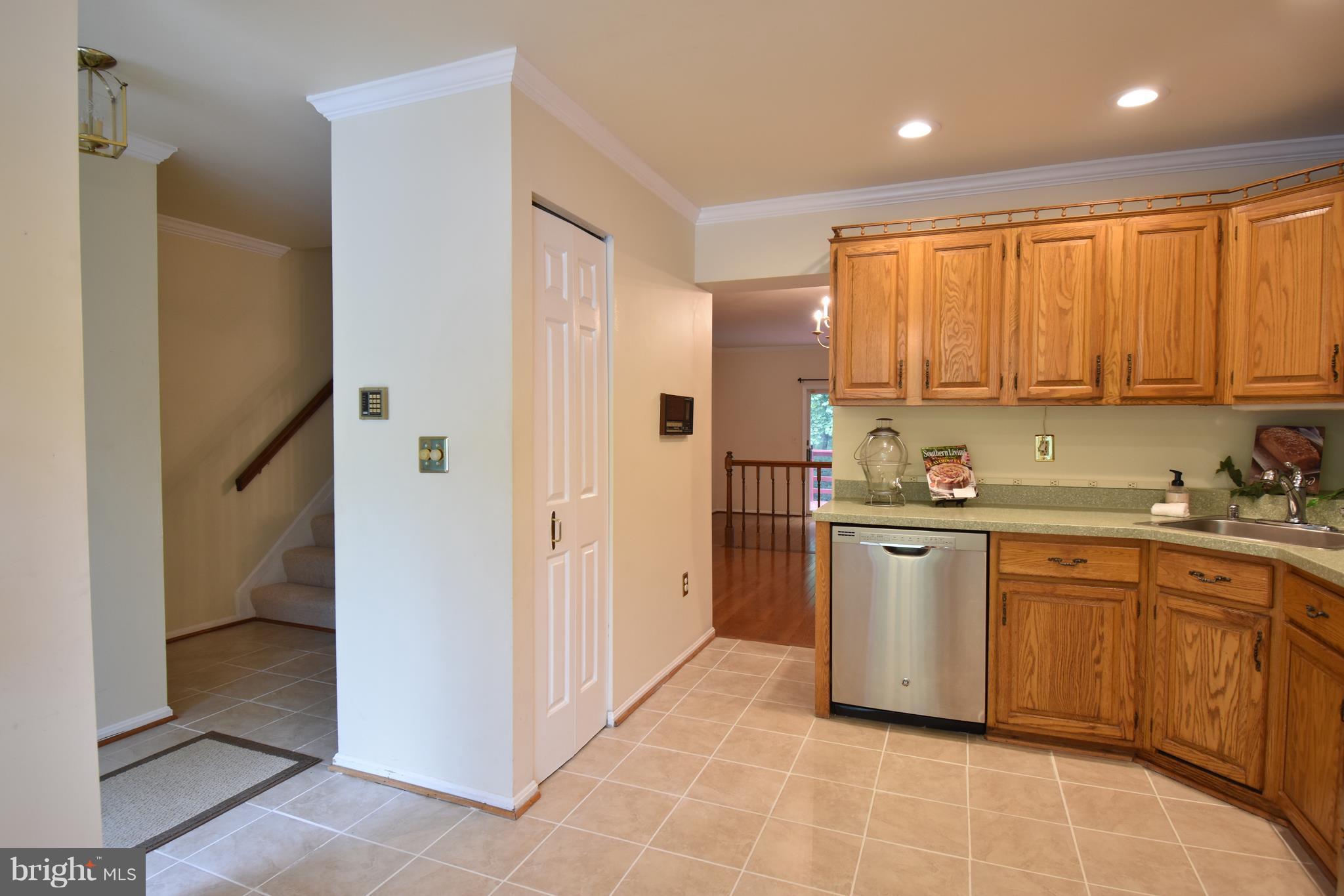 HUNTERS RUN - Residential