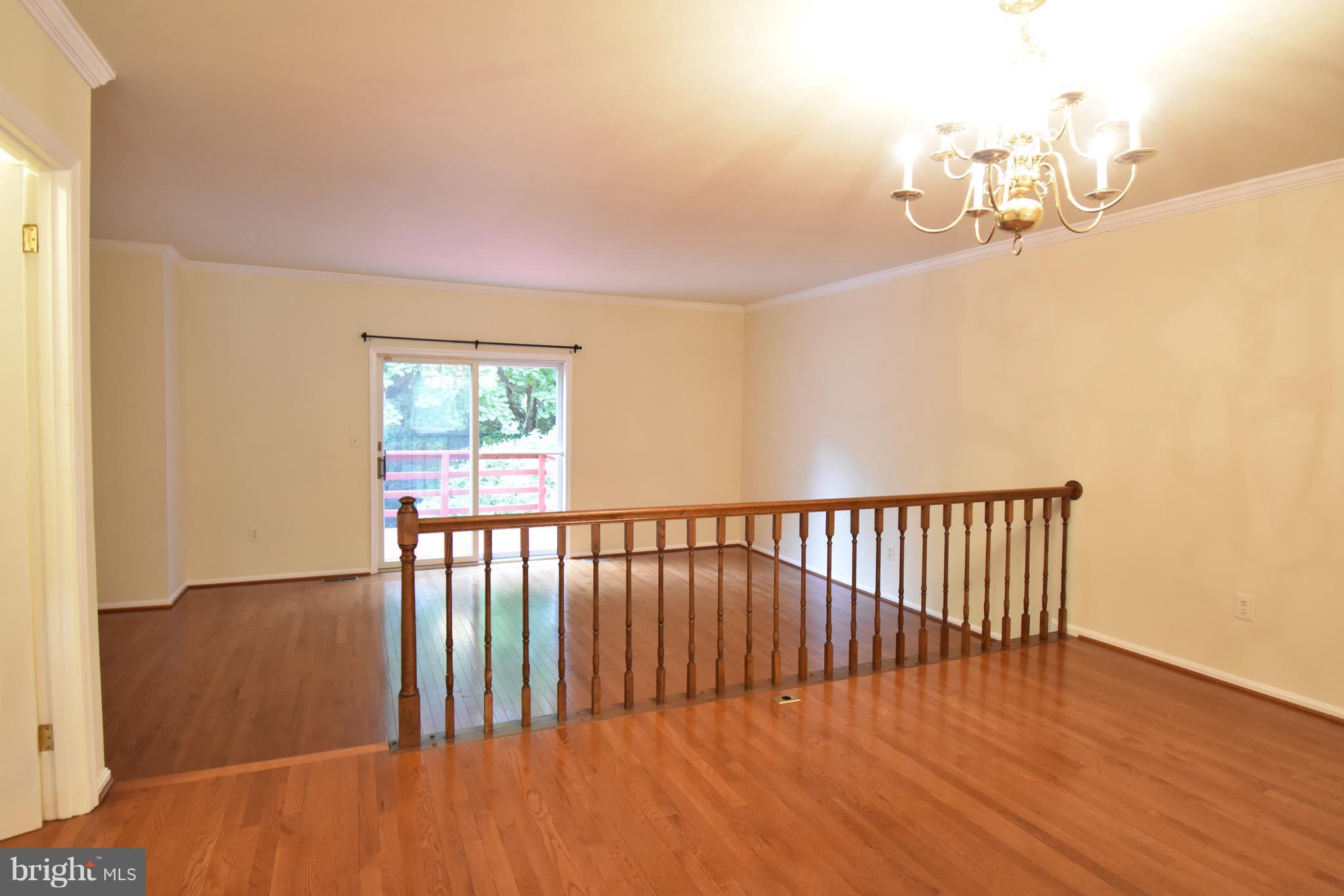 HUNTERS RUN - Residential