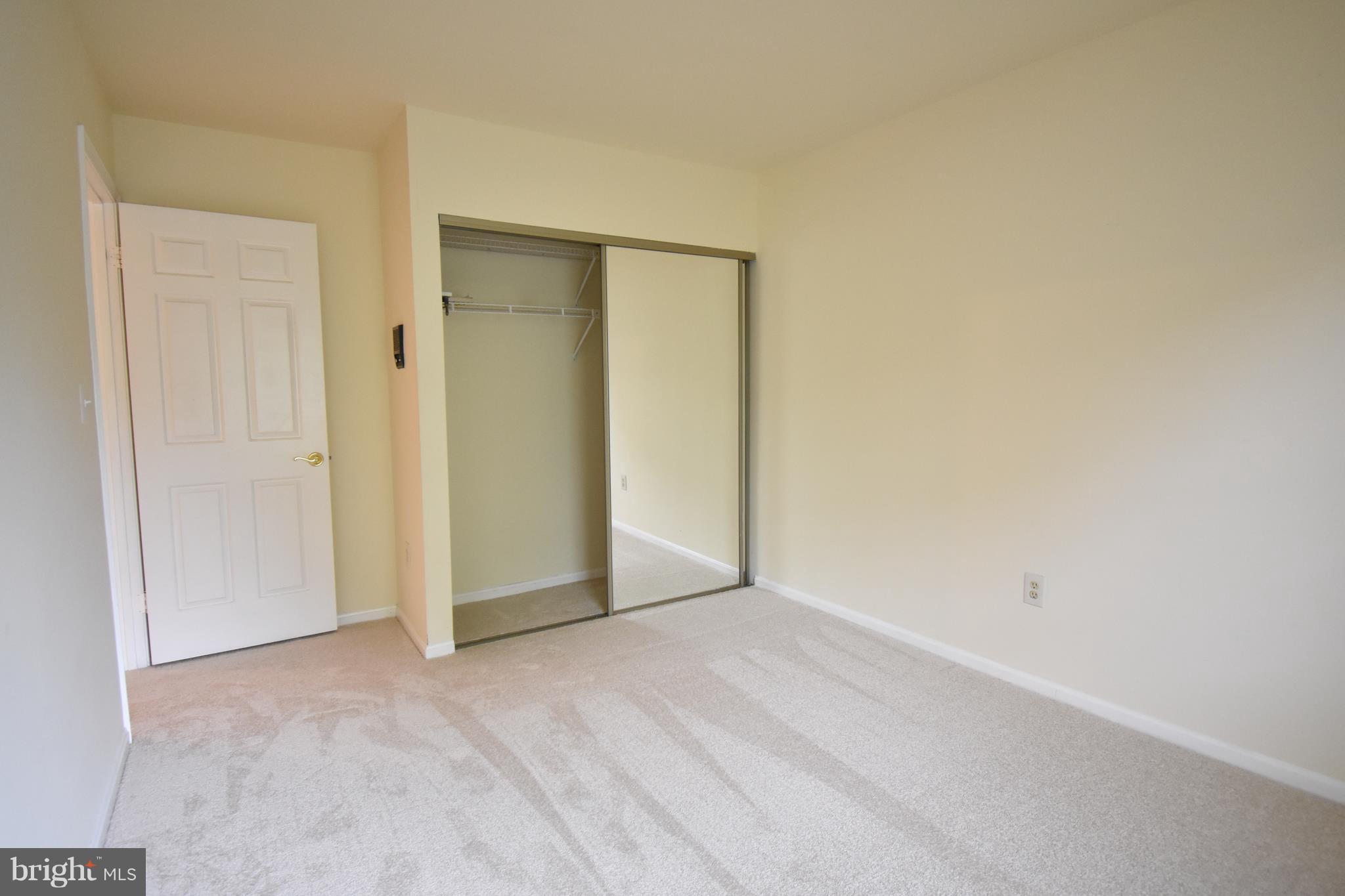 HUNTERS RUN - Residential