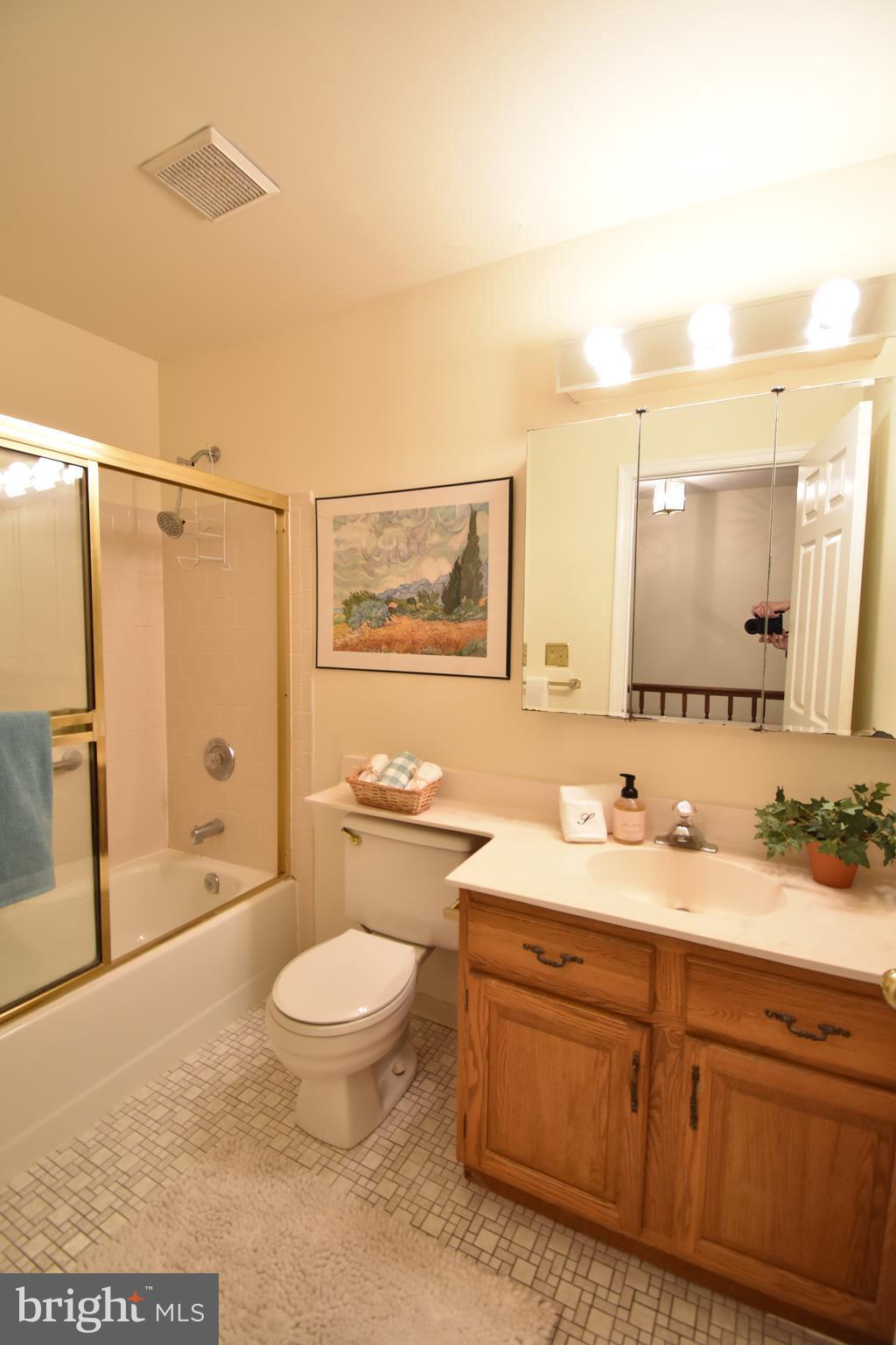 HUNTERS RUN - Residential