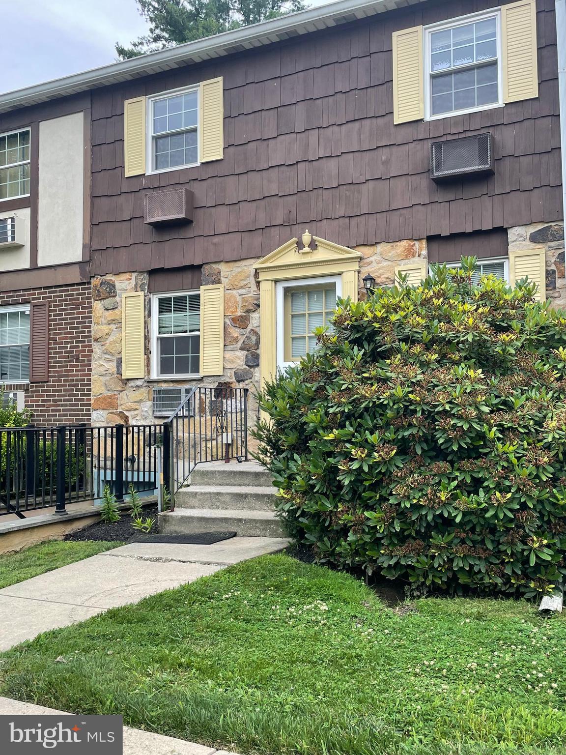 CIDER KNOLL - Residential Lease