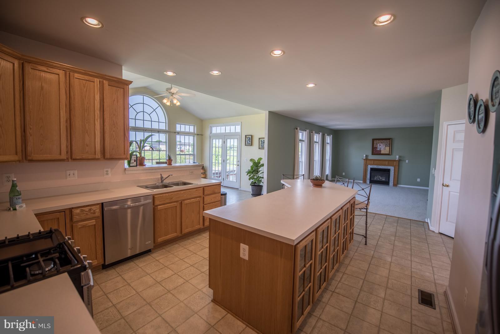 LOCUST HILL - Residential