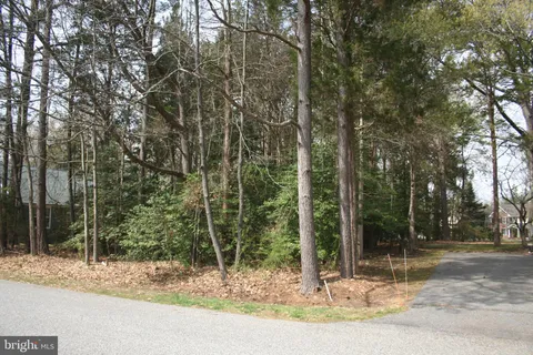 MLS: MDCH2041338
