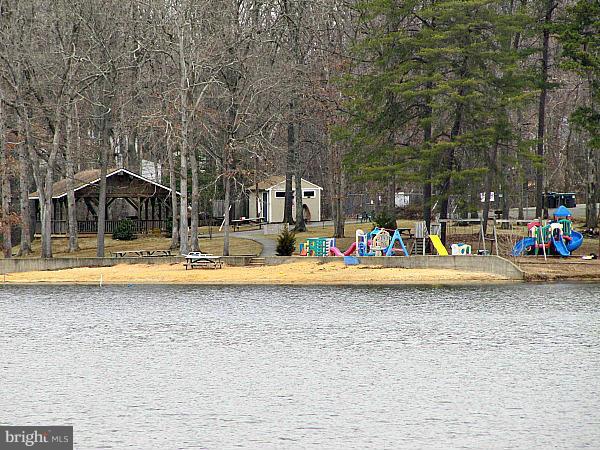 LAKE ARROWHEAD - Residential