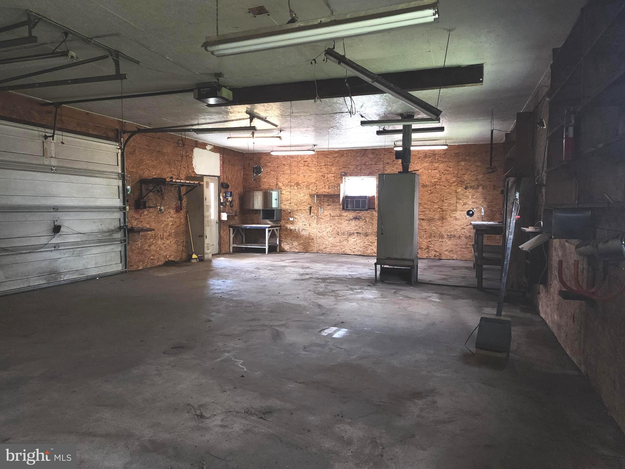 CLEVERSBURG - Residential