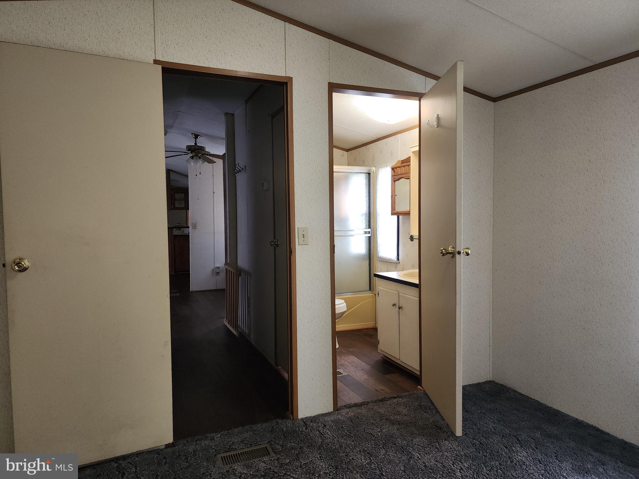 CLEVERSBURG - Residential