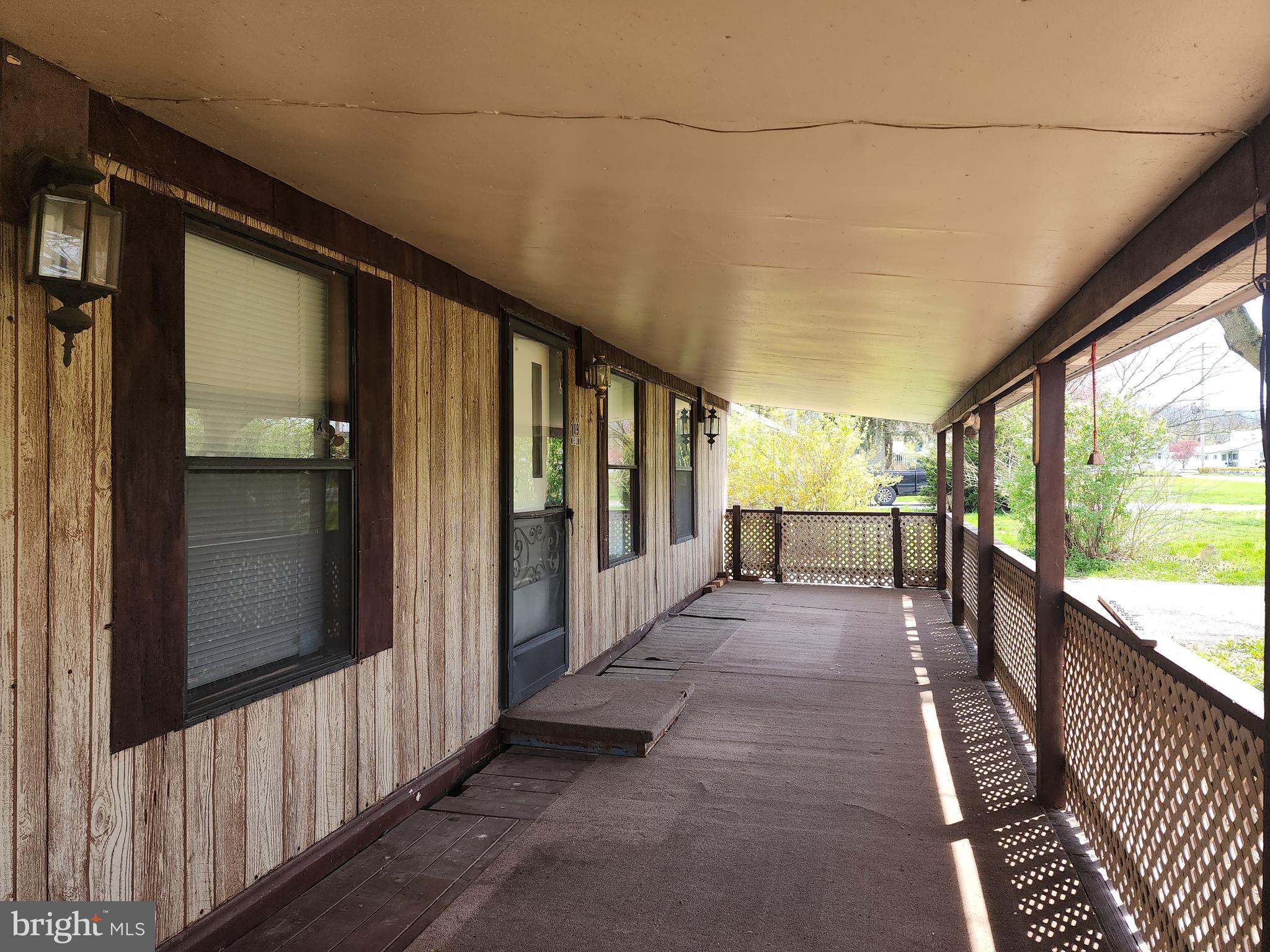 CLEVERSBURG - Residential