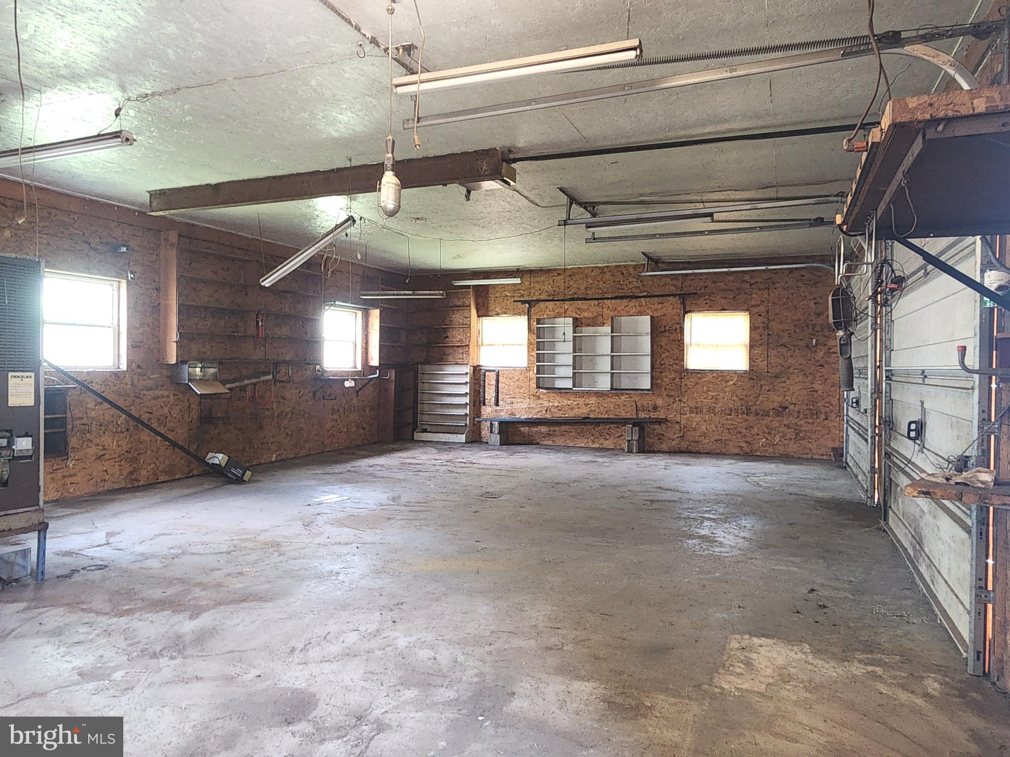 CLEVERSBURG - Residential