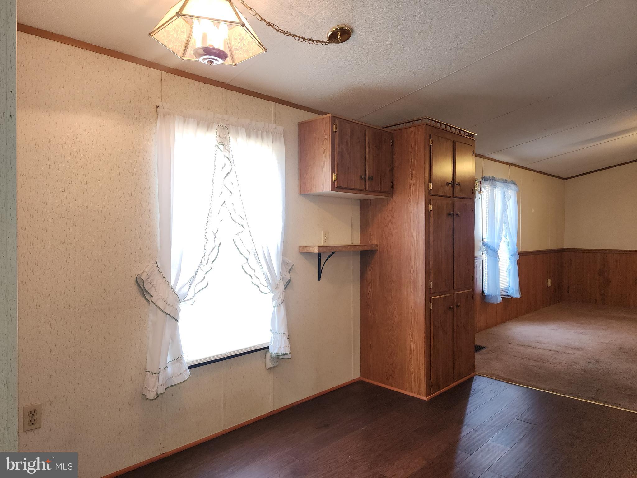 CLEVERSBURG - Residential