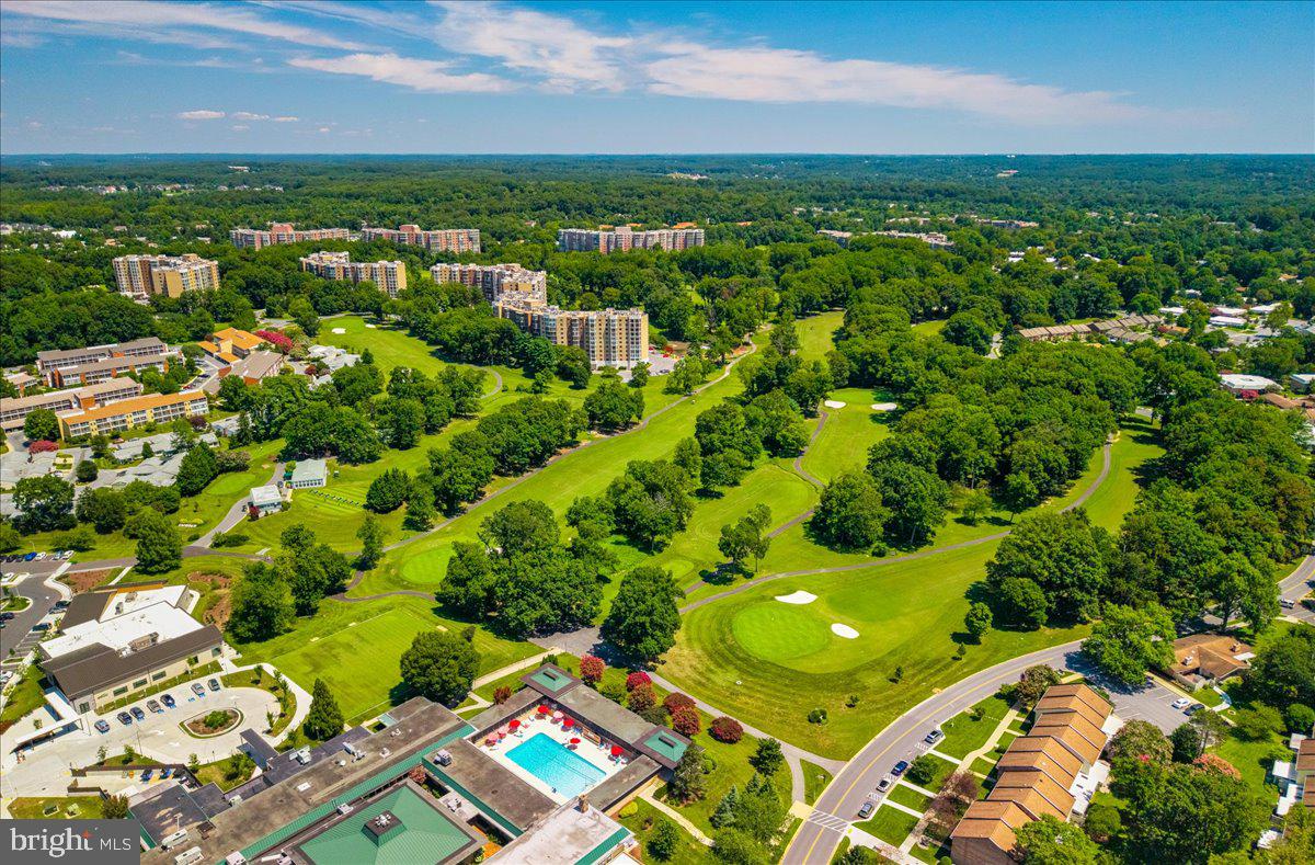 GREENS AT LEISURE WORLD - Residential
