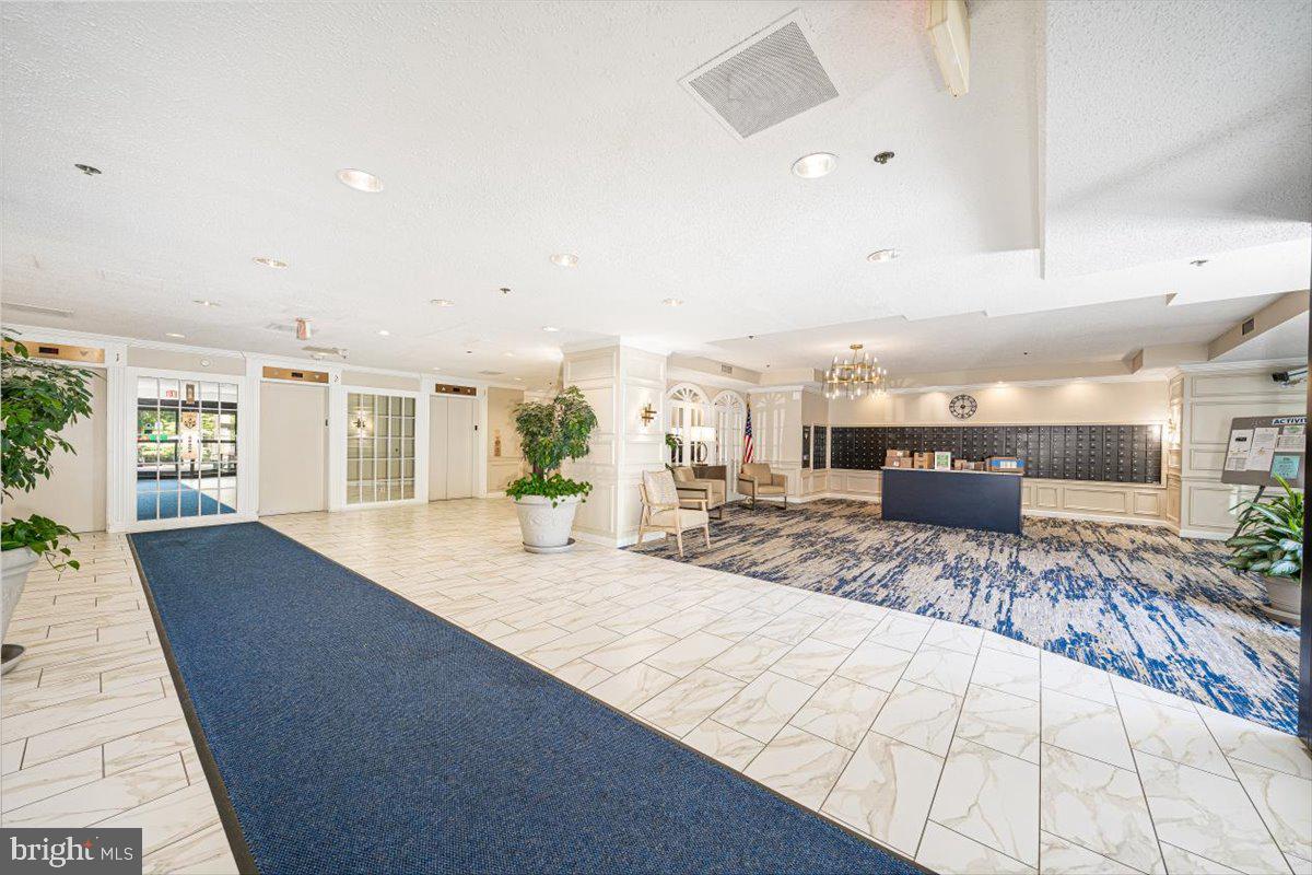 GREENS AT LEISURE WORLD - Residential