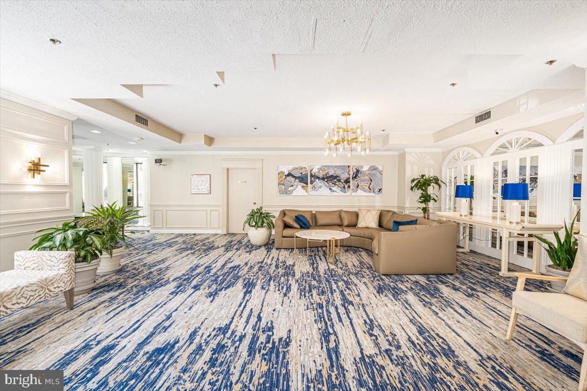 GREENS AT LEISURE WORLD - Residential