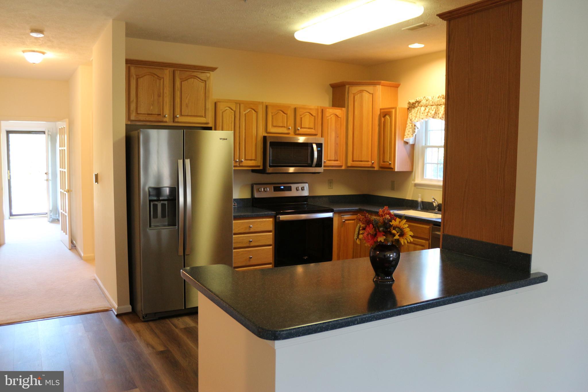 SUMMERLAND MANOR - Residential