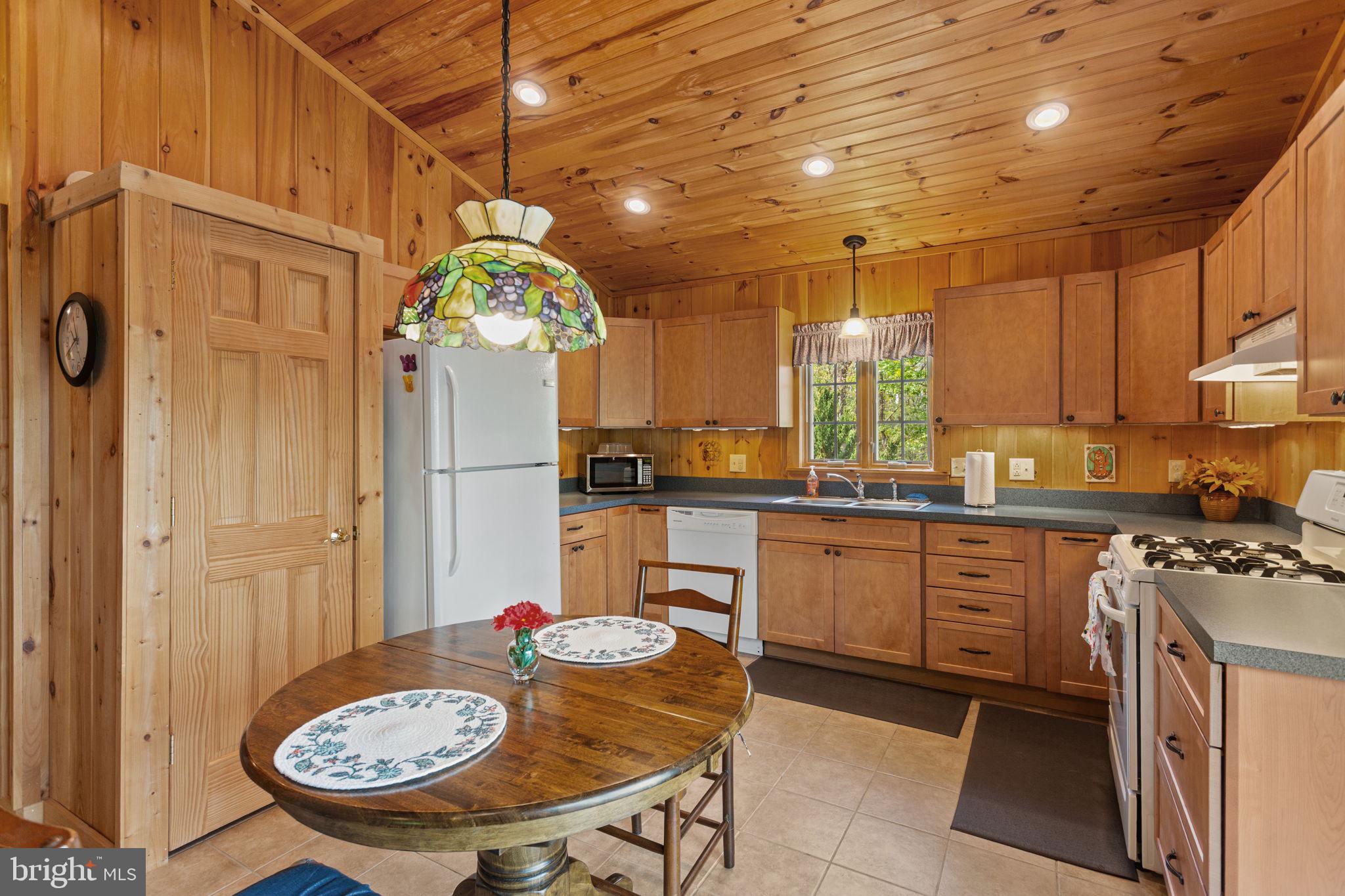 MATHIAS ESTATES - Residential